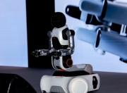 智元机器人灵创平台发布：降低机器人开发门槛